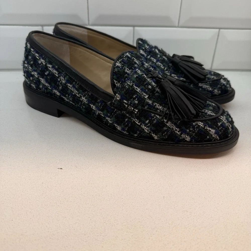 Stylish Women’s Ann Taylor Navy Black Tweed Tassel Loafers, EUC, Size 9